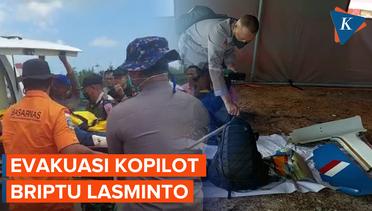 Detik-detik Evakuasi Kopilot yang Jatuh di Bangka Belitung