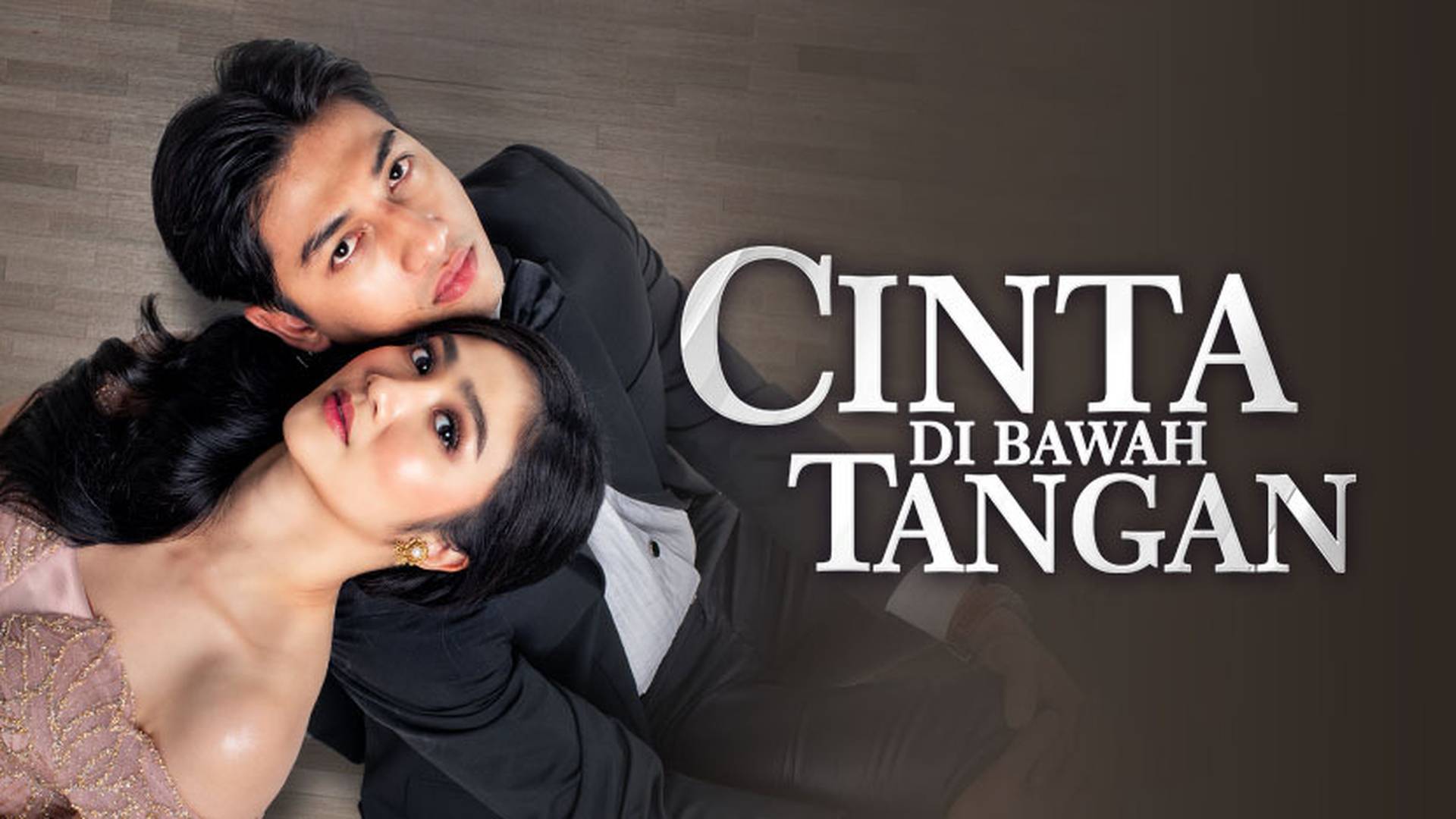 Cinta Di Bawah Tangan