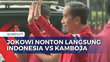 Momen Jokowi Sapa Suporter Timnas Indonesia saat Menonton Piala AFF di GBK