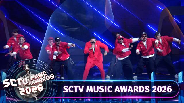 Toton Caribo Tampil Santai dan Penuh Karisma lewat "Ora Urus" | SCTV Music Awards 2026