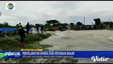Evakuasi Warga Dari Kepungan Banjir di Demak