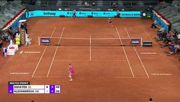 Iga Swiatek vs Ekaterina Alexandrova - Highlights | WTA Mutua Madrid Open 2023