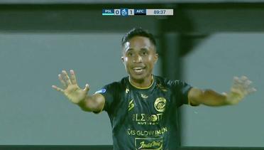 GOOOLL!! Tendangan Keras Ridwan Tawainella (Arema) Tak Bisa Diblok Penjaga Gawang Persela, Skor Sementara 0:1  | BRI Liga 1