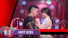 HOT KISS - SO SWEET!! Lesty & Rizky Sudah Menjalin Hubungan 4 Tahun, Ingin menikah Muda?