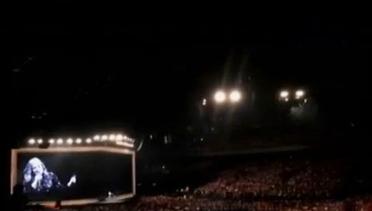 VIDEO: Adele Dedikasikan Konser di Belgia Untuk Tragedi Orlando