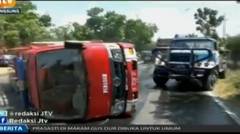 Mobil Damkar Terguling Di Tuban, Lagi Darurat Tronton Ga Mau Disalip