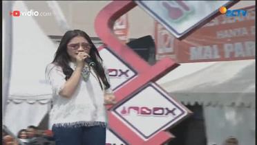 Prilly Latuconsina - Falling in Love (Live on Inbox)