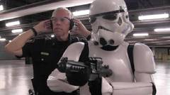 Buat Video Perekrutan, Polisi Ajarkan Stormstrooper Menembak