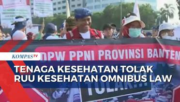 Tolak RUU Kesehatan Omnibus Law, Tenaga Nakes Gelar Aksi Damai di Depan Gedung DPR Jakarta