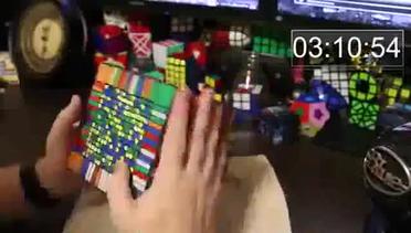 Kubus Rubik 17x17x17 Tuntas Dalam 7,5 Jam