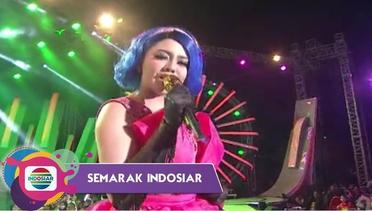 Tetap Barbie Girl Jenita Janet Menghibur Penonton dengan Lagu Direject | Semarak Indosiar Surabaya