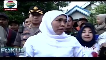 Gubernur Jawa Timur Datangi Lokasi Banjir Luapan Kali Lamong. Gresik, Jawa Timur