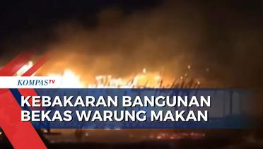 Bangunan Bekas Warung Makan di Bekasi Terbakar, 4 Mobil Damkar Dikerahkan
