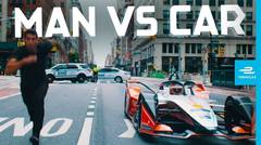 Mahindra Formula E Car vs Freerunner on New York Streets | New York City E-Prix