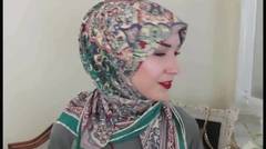 Hijab Tutorial dengan Menggunakan Scarf