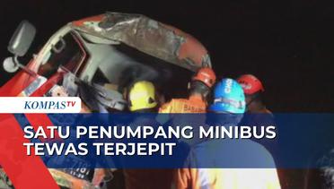Akibat Jalan Gelap Minibus Tabrak Truk Pasir di Kulon Progo, Satu Penumpang Tewas!