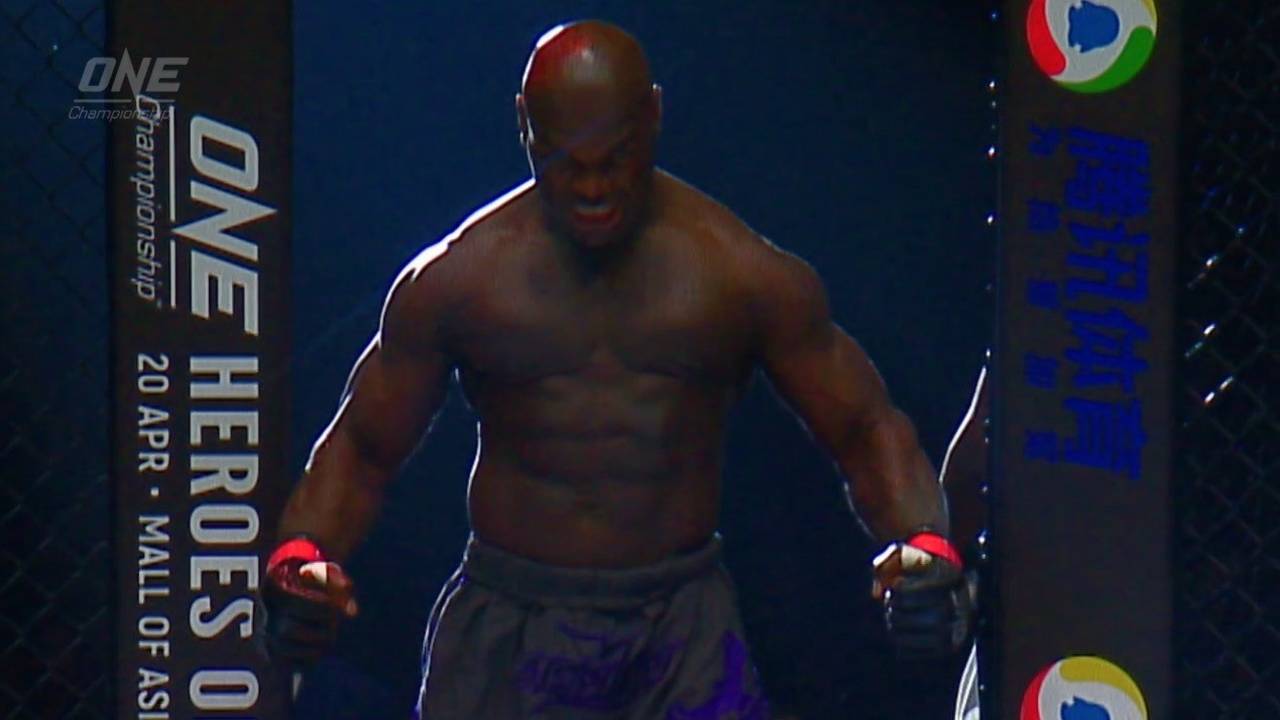 Sang Juara Dunia 4 Kali Alain Ngalani Kingdom of Heroes ONE Championship Vidio