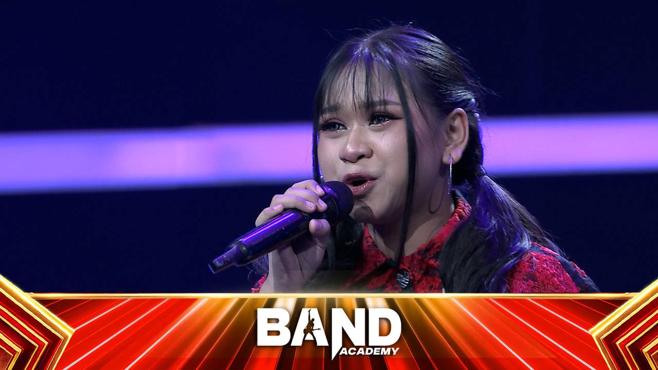 April DA7, Fildan, Sridevi DA - Separuh Aku | Band Academy