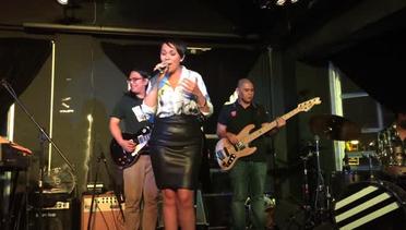 Abby Asistio @ Music Matters performing live