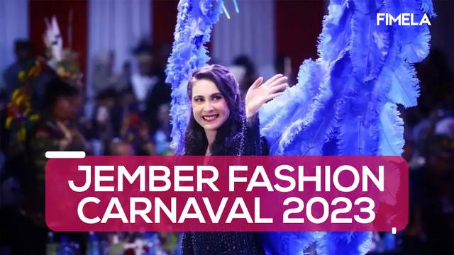 Para Bintang Berlenggang di Jember Fashion Carnaval 2023, Prilly hingga Arumi Bachsin
