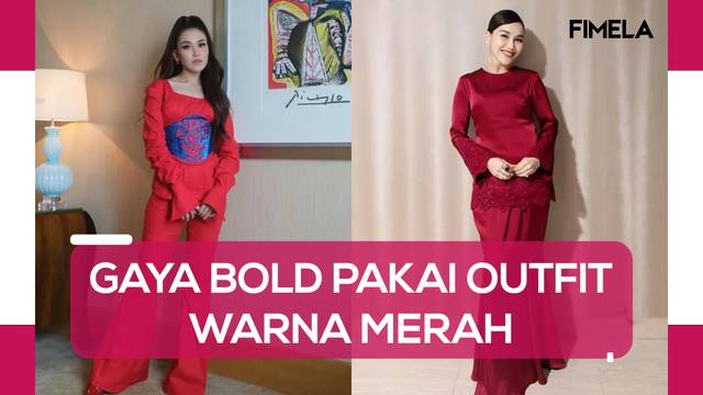 6 Potret Gaya Bold Ayu Ting Ting Pakai Outfit Merah, dari Baju Kurung hingga Tenun