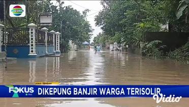 Dikepung Banjir Warga di Sragen Terisolir