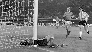 Momen Klasik: Mario Kempes Pahlawan Argentina di Piala Dunia 1978