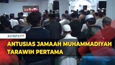 Suasana Jamaah Muhammadiyah Tarawih Hari Pertama di Jakarta