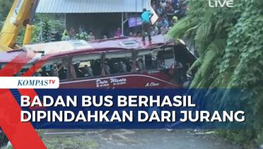 Proses Evakuasi Badan Bus di Tegal Terkendala Jurang yang Curam