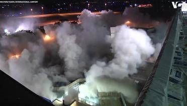 Video Captures Garage Demolition at U.S. Airport