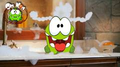 Om Nom Stories - Bath Time