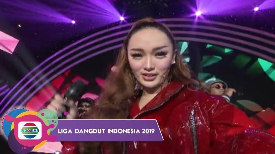 Onlayn frantsuz erotik korsatuvlari