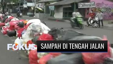 Usai Lebaran, Tumpukan Sampah Berjejer di Sepanjang Jalan di Kota Tangerang