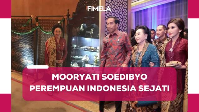 Kenang 6 Penampilan Terbaik Elegan Berkebaya Mooryati Soedibyo, Sosok Perempuan Indonesia Sejati