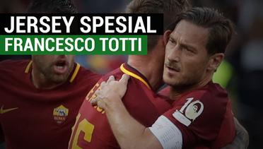 Ini Cara Jersey Spesial Roma untuk Totti Dibuat