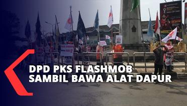 DPD PKS Flashmob Sambil Bawa Alat Dapur