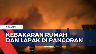 Kebakaran Rumah dan Lapak Barang Bekas di Pancoran, 11 Unit Mobil Damkar Diterjunkan