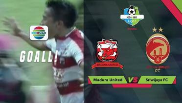 Luar Biasa Bayu Gatra Bungkam Sriwijaya FC 3-0 | Go-Jek Liga 1 Bersama BukaLapak