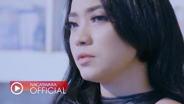 Vanessa Goeslaw - Biarlah Ku Sendiri (Pop Music Video Official NAGASWARA)