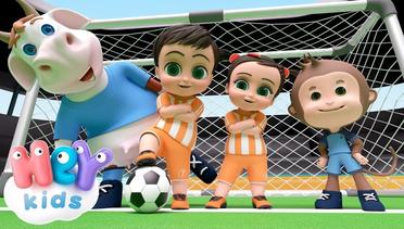 Lagu Sepak Bola! | Lagu Olahraga untuk Anak-Anak | Lagu Anak-Anak HeyKids