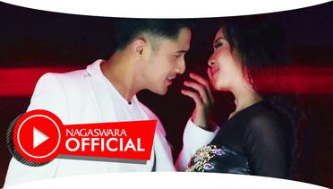 Ucie Sucita & Hengky K - Kalau Bulan Bisa Ngomong (Official Music Video NAGASWARA) #music