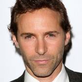 Alessandro Nivola