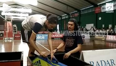 Aksi Duta 'Sheula On 7' Jadi Pelatih Badminton